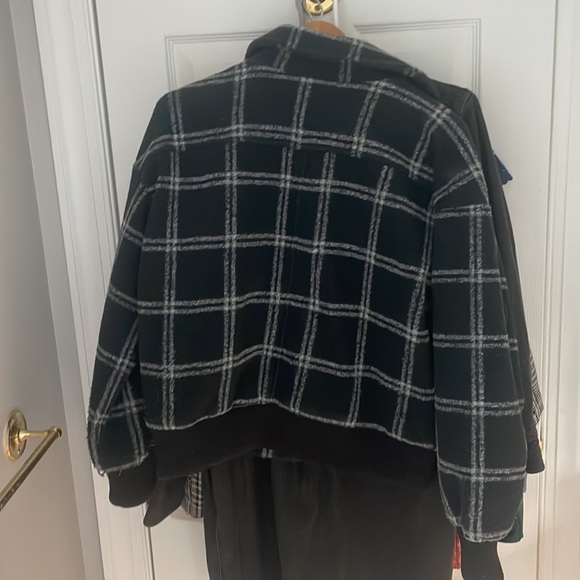 Universal Thread Womens Patterned Jacket Size Small - Picture 4 of 4